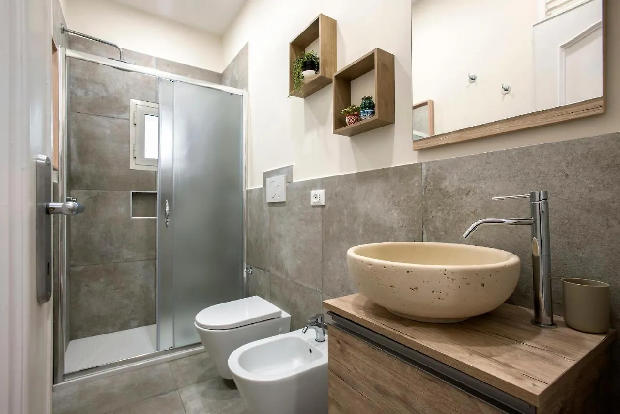 Vaticanestrome Elegant 4-Bedroom Apt In Central Rome Near Vatican-