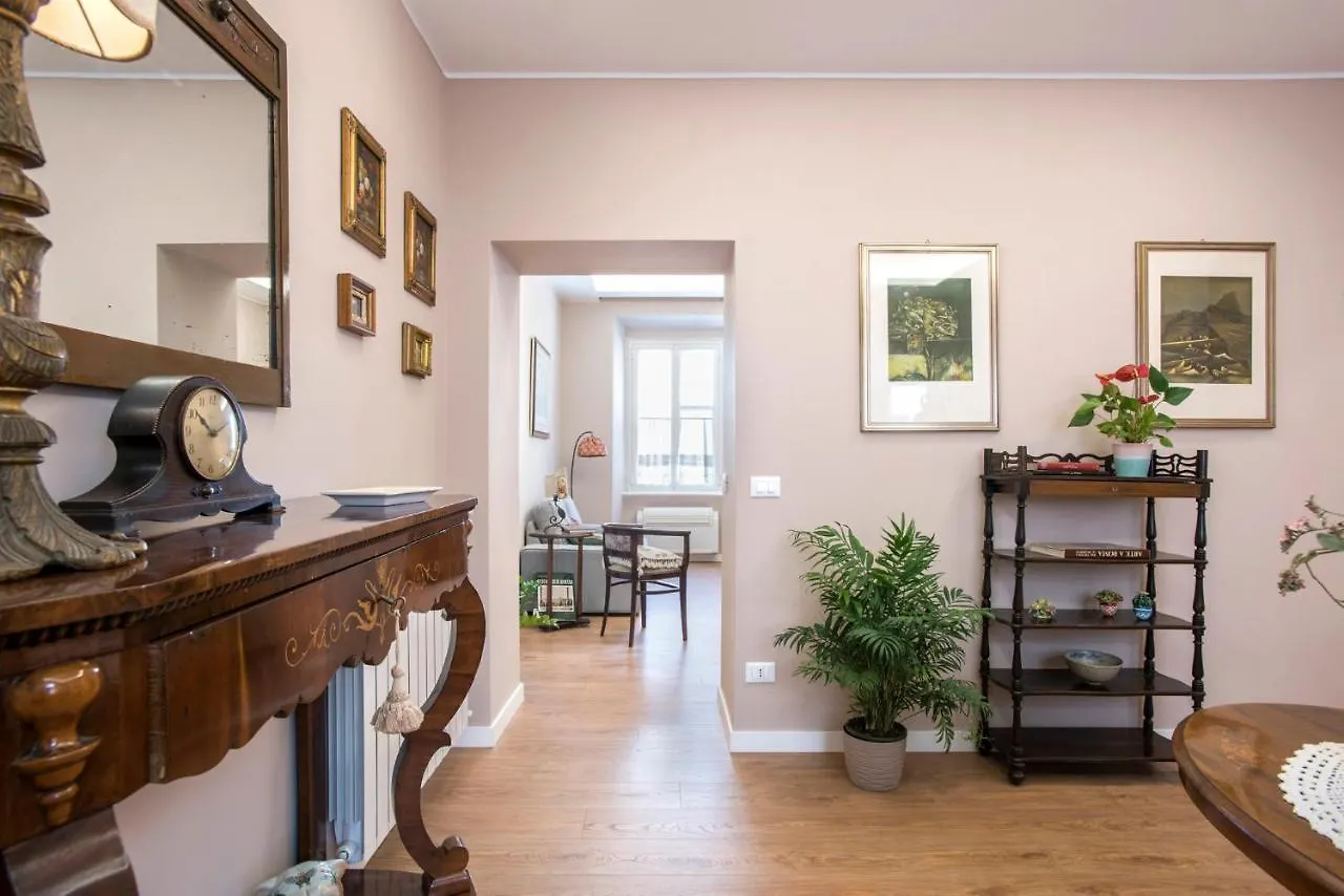Apartment Vaticanestrome Elegant 4-Bedroom Apt In Central Rome Near Vatican-